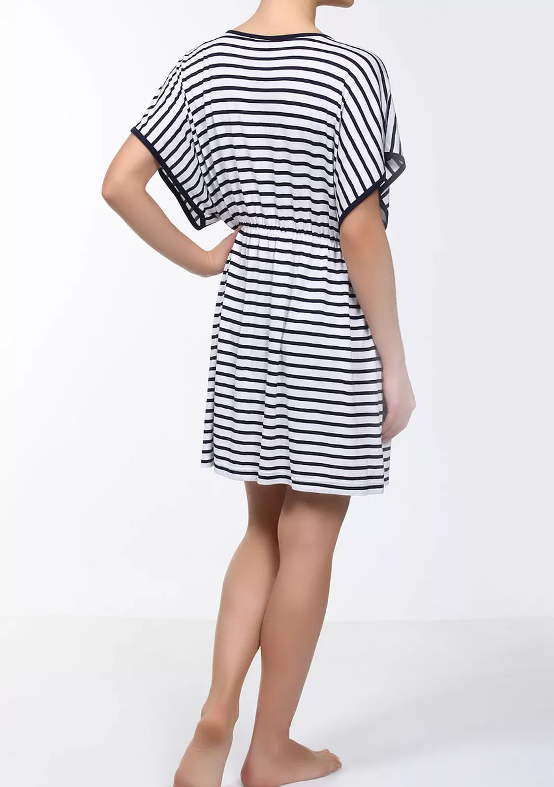 Пляжная туника в морском стиле