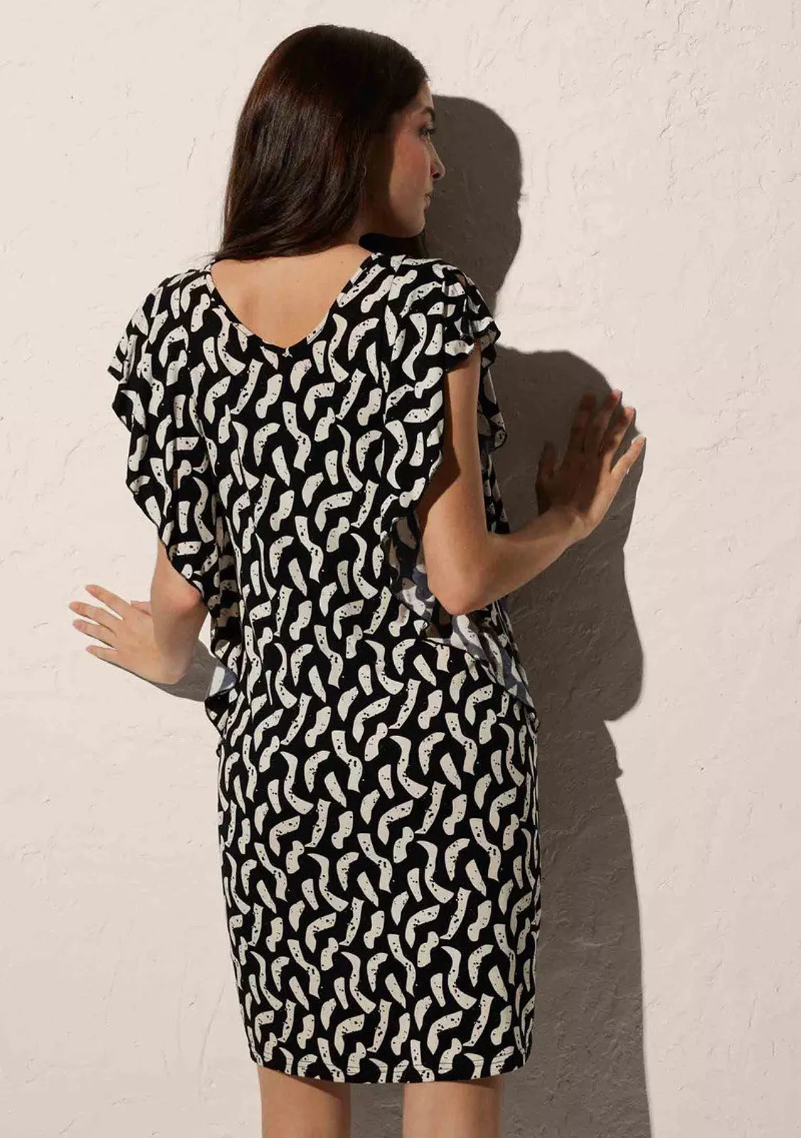 Пляжная туника черно-белая Ysabel Mora Испания