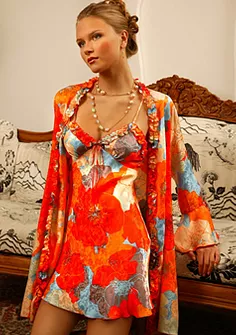 Комплект халатик и ночная сорочка из шелка