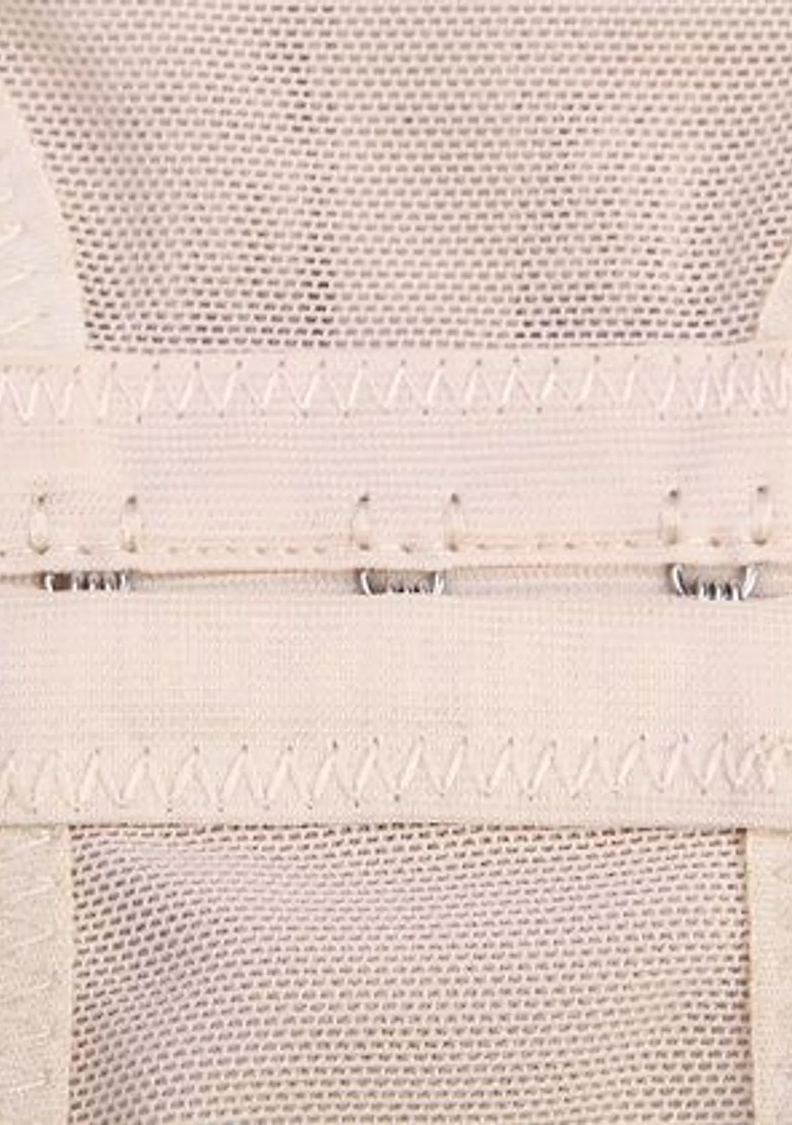 Гладкая грация моделирующая фигуру без молнии