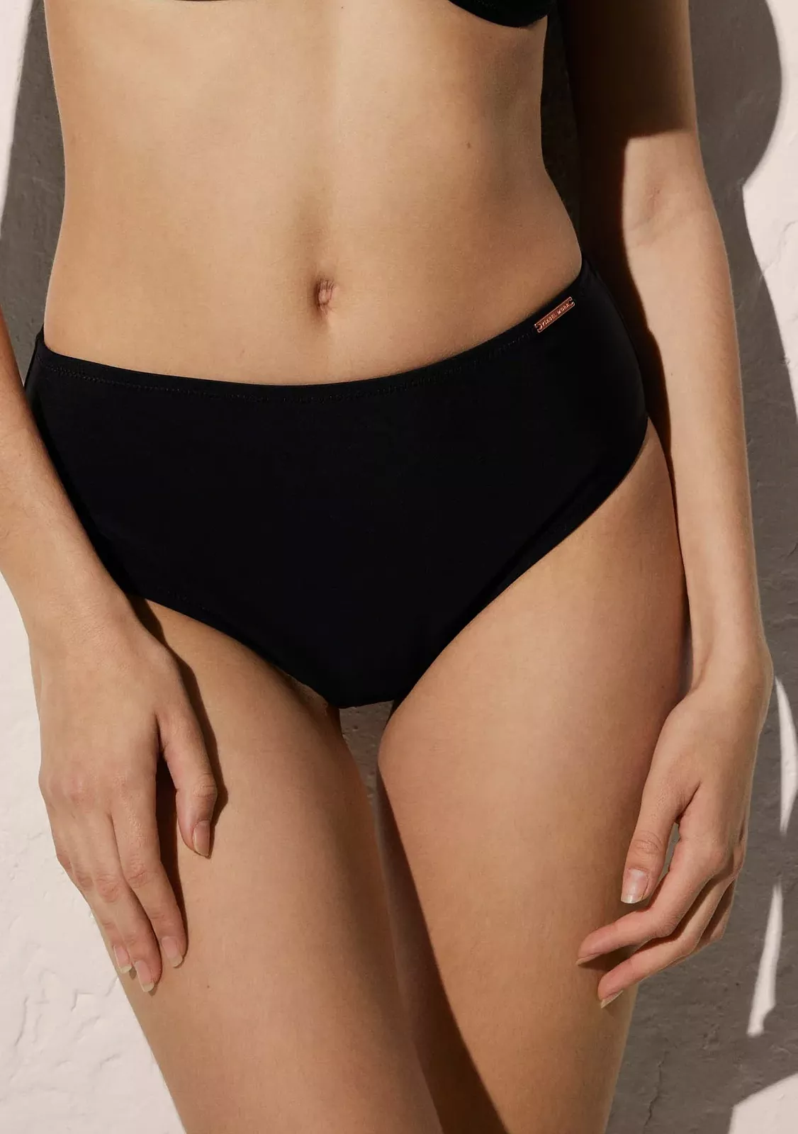 Купальник Ysabel Mora Испания классический +черный