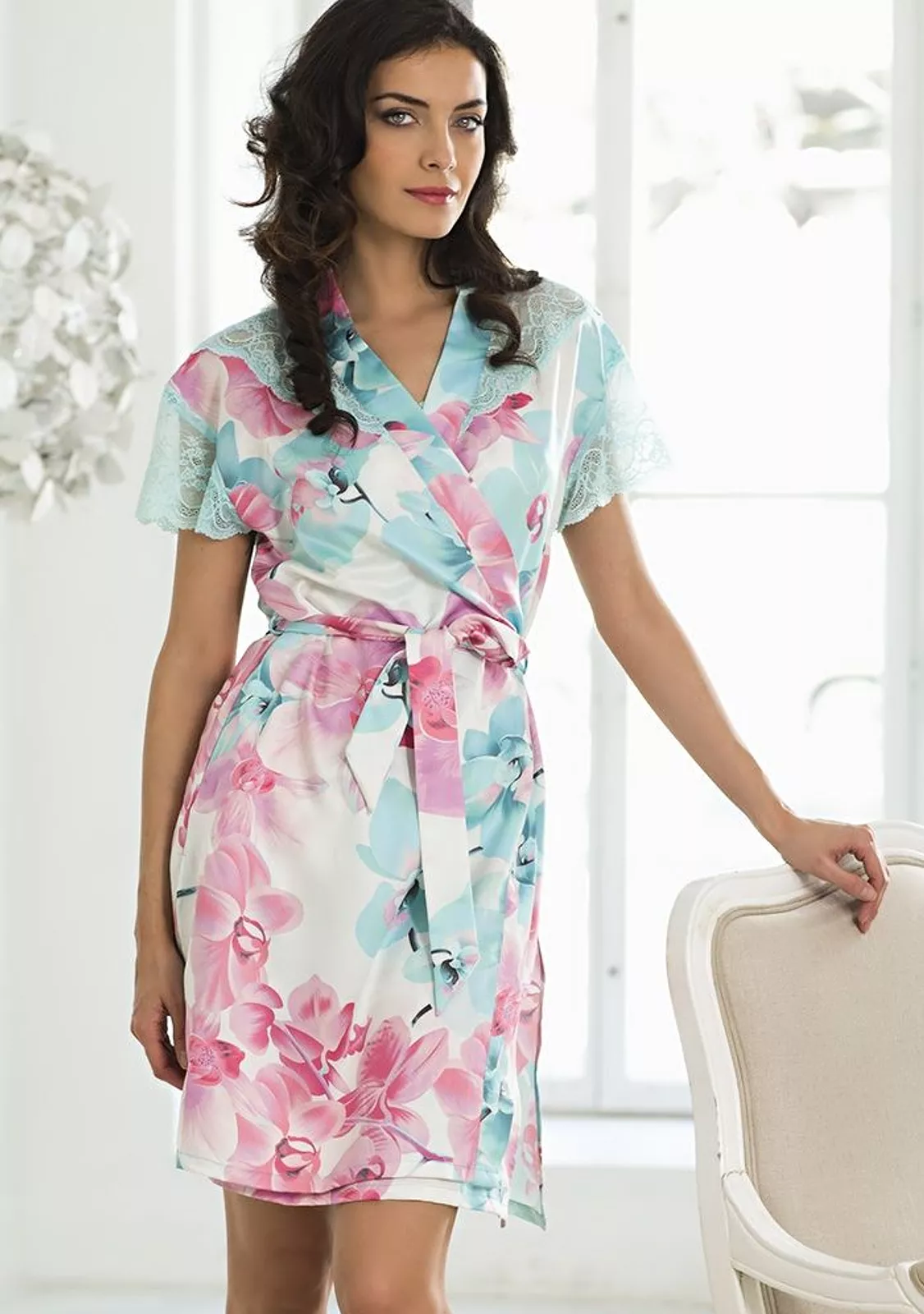 Кимоно с принтом цветка орхидеи