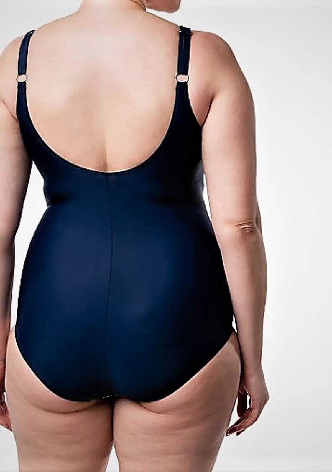 Сплошной купальник с фронтальной вставкой