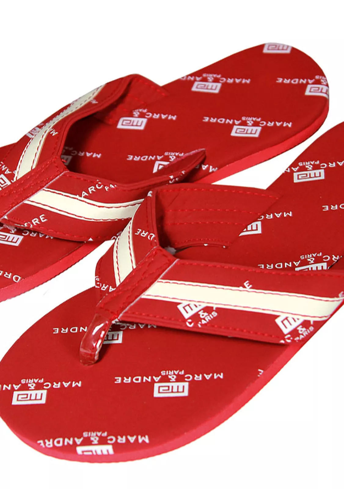 Стильные пляжные шлепанцы красного цвета