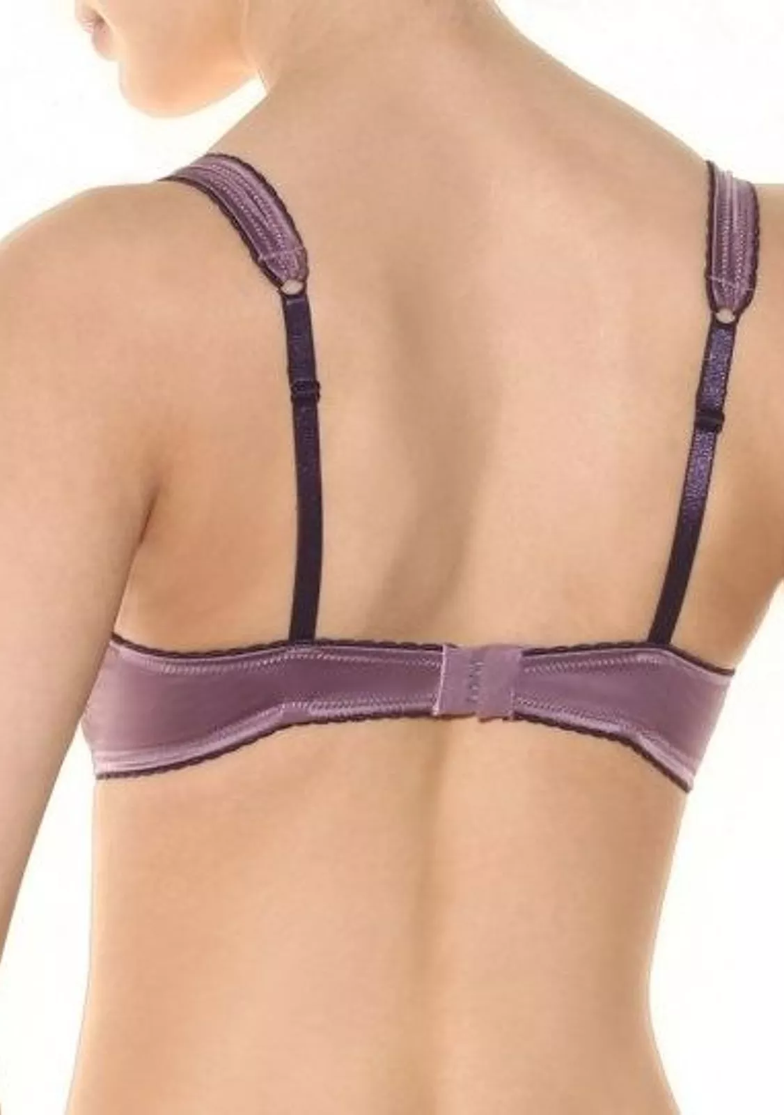 Комплект кружевного белья, Италия