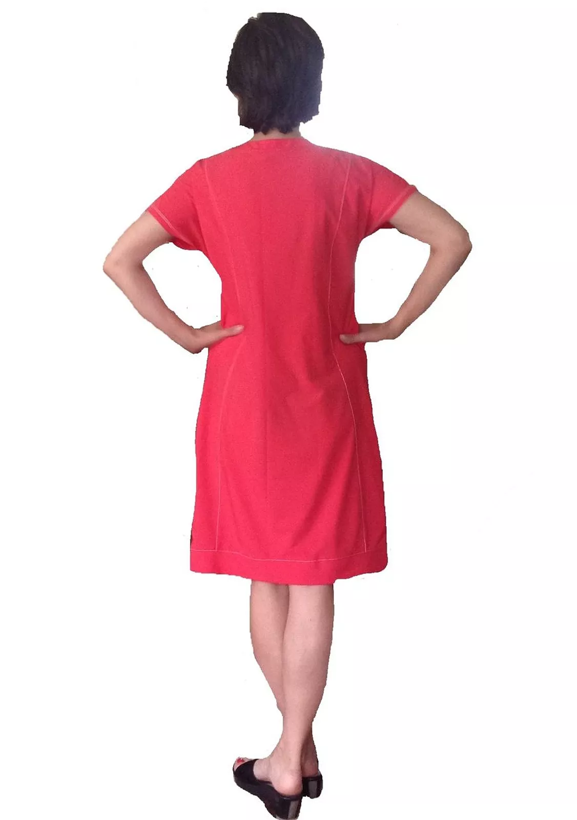 Летнее платье с цветной вставкой