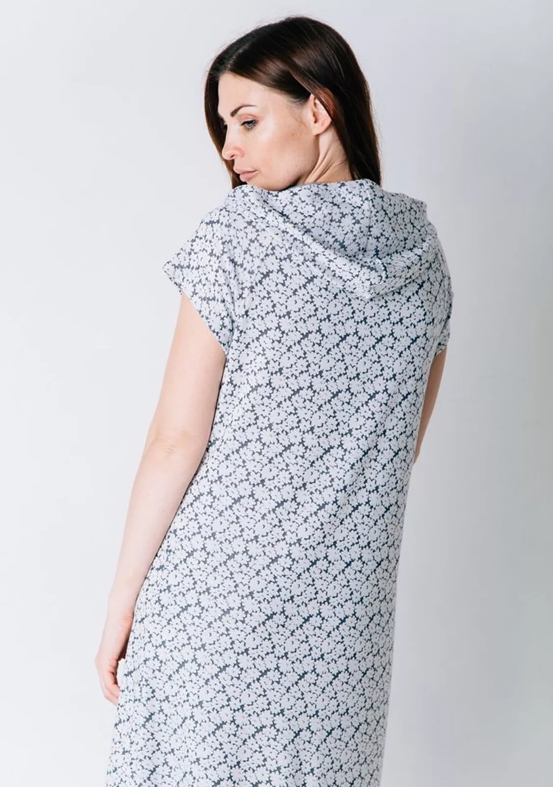 Халат женский на молнии с капюшоном