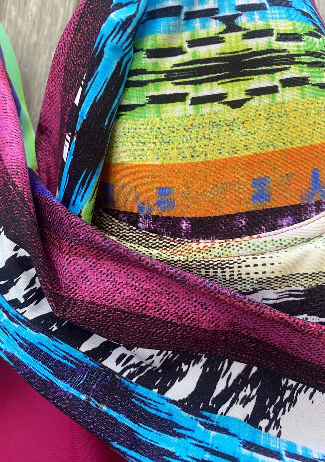 Элегантный стильный купальник