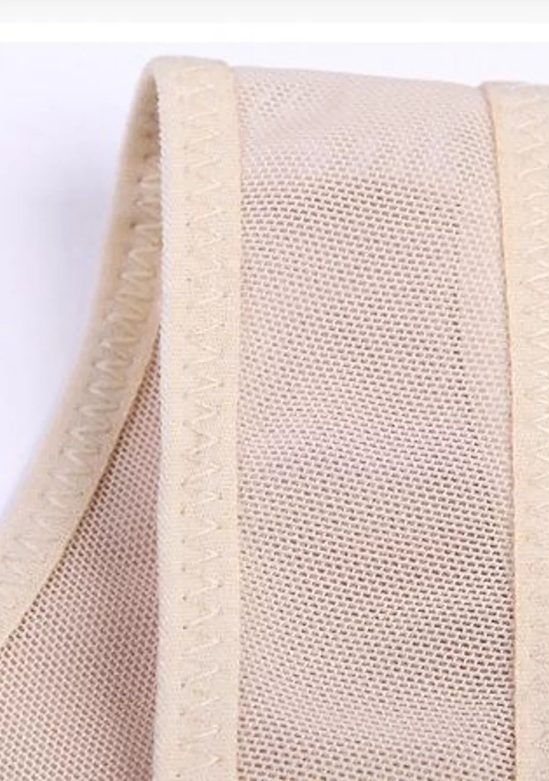 Корсет телесного цвета с сильным эффектом коррекции