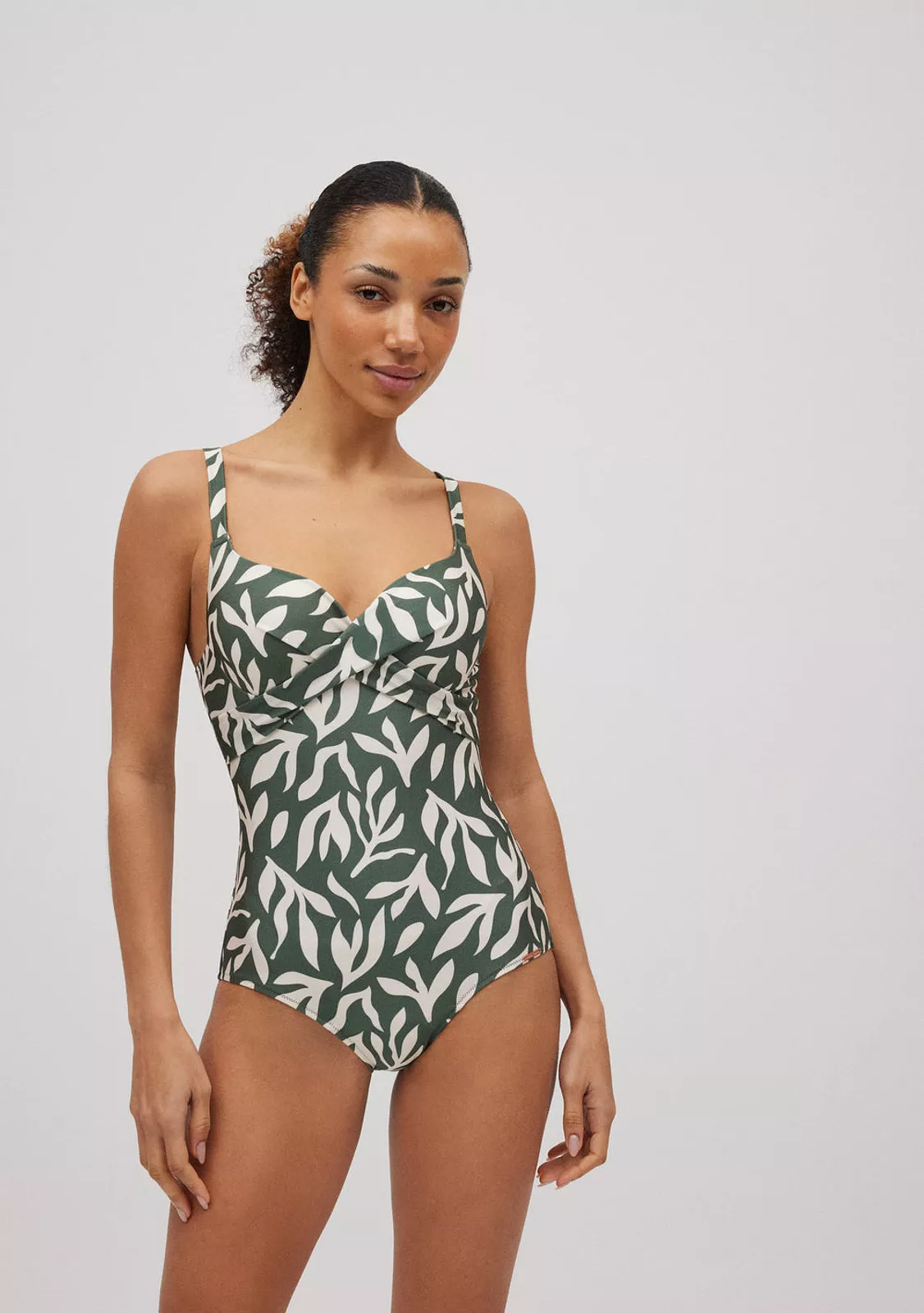 Слитный купальник с утягивающим эффектом Ysabel Mora