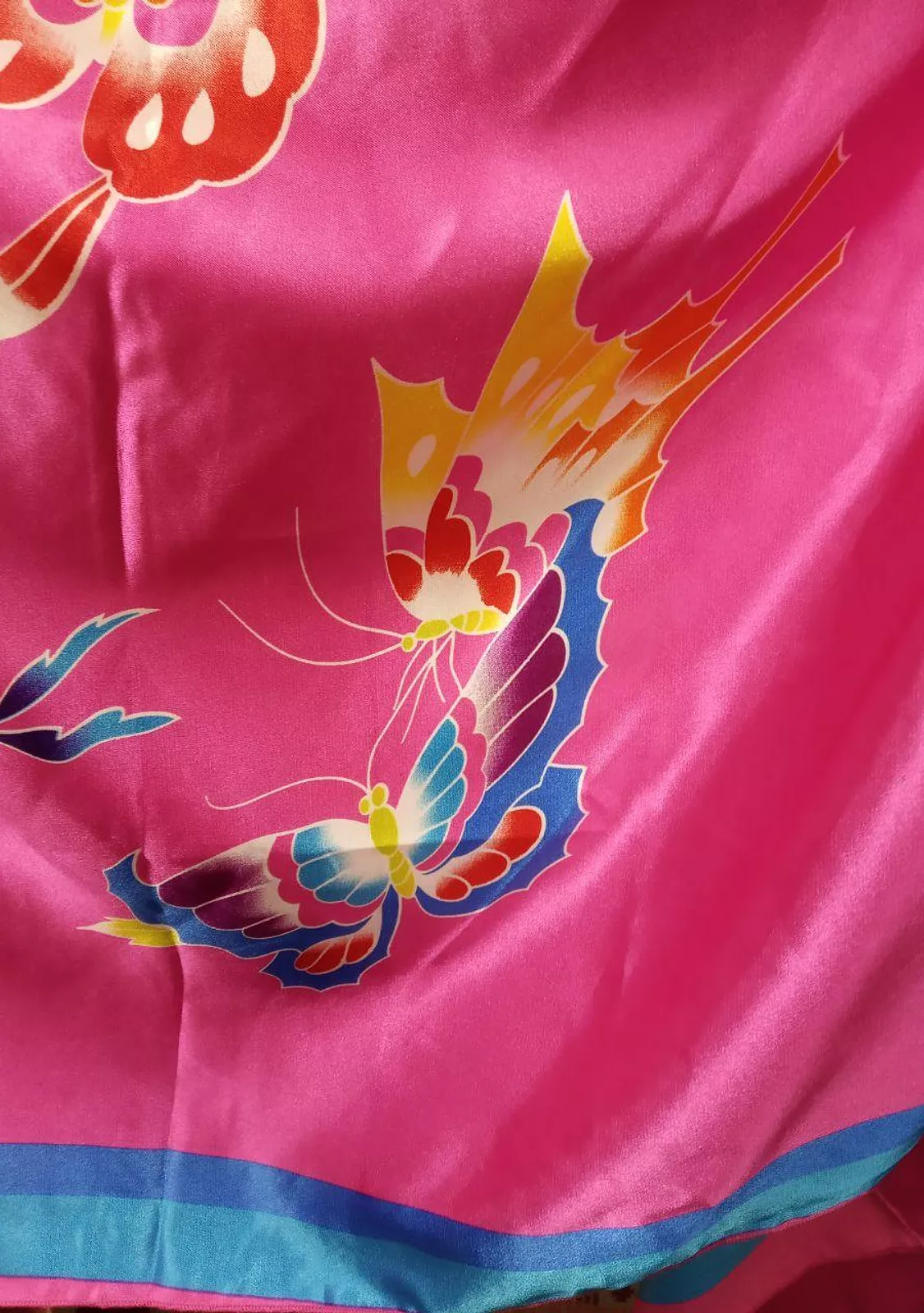 Воздушное парео-накидка