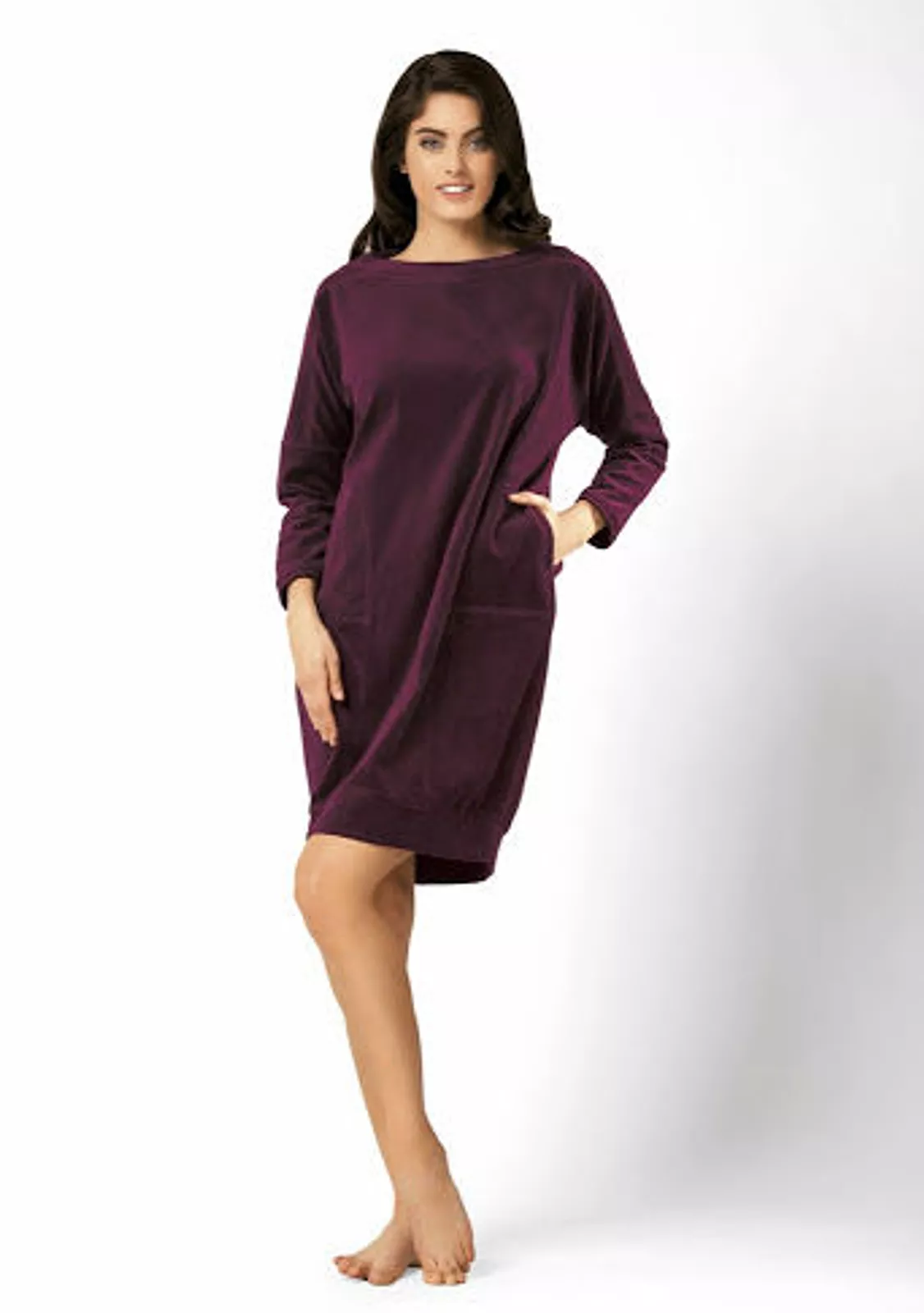 Удобное домашнее платье из велюра