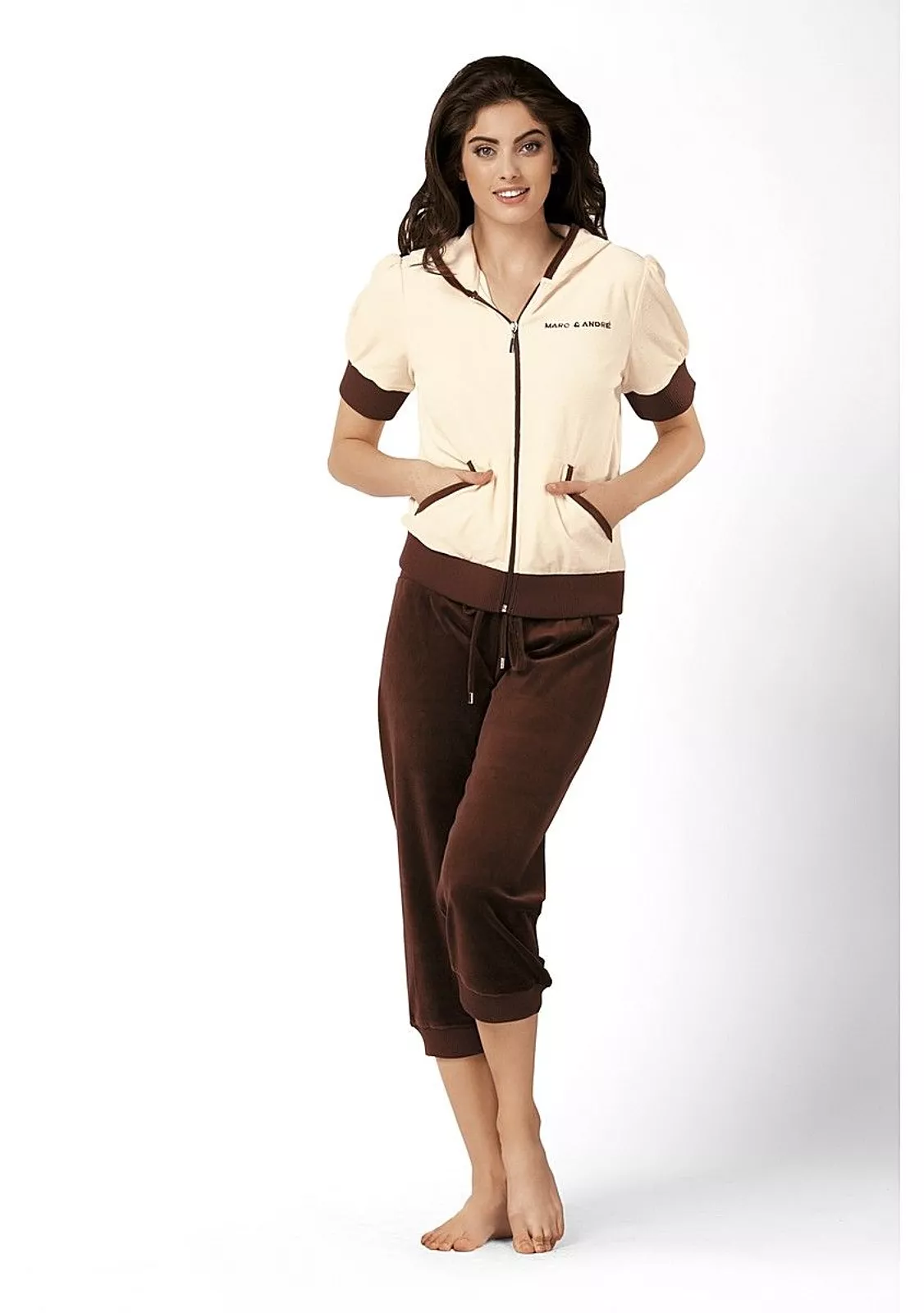 Домашний комплект для отдыха из теплого велюра