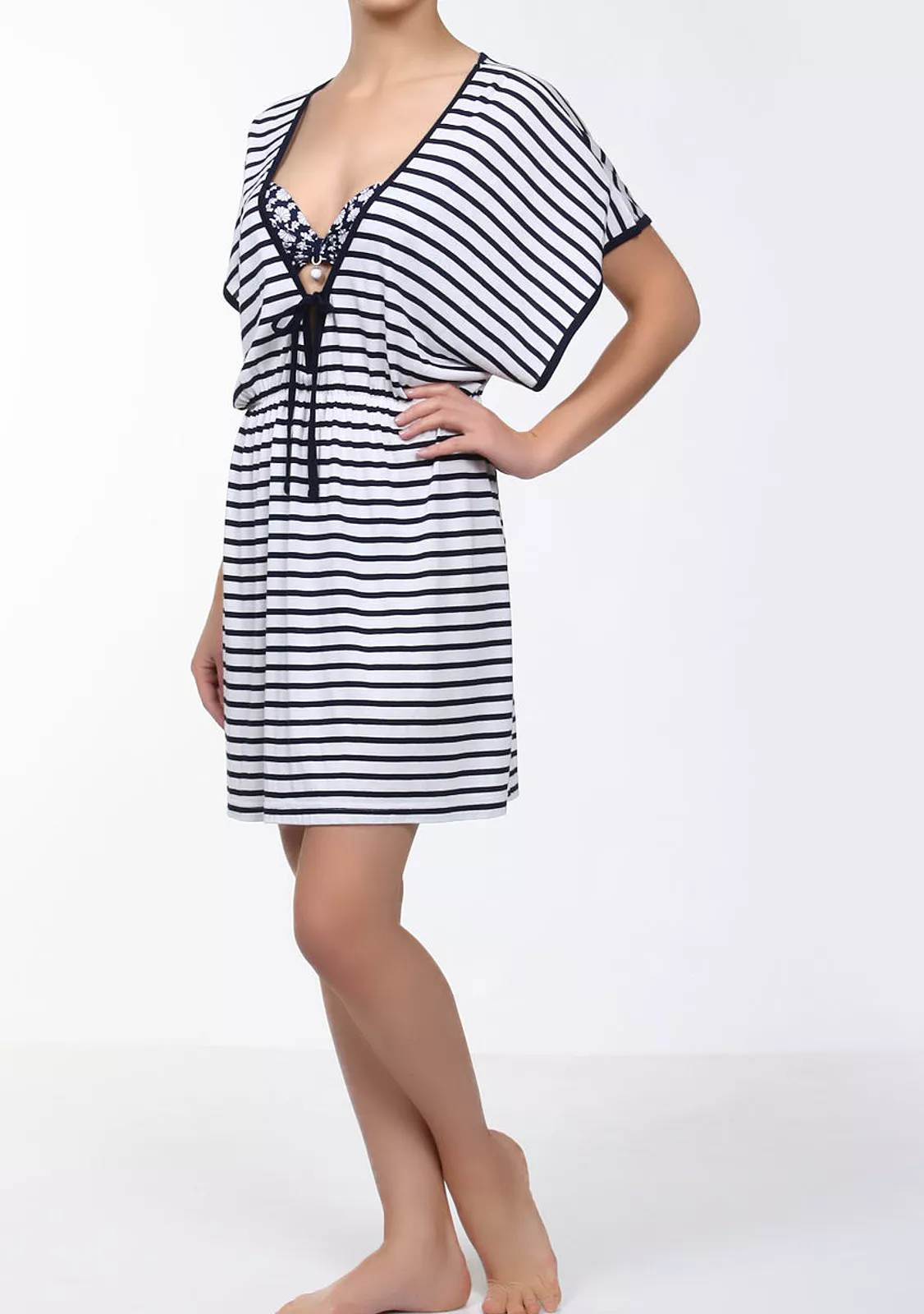 Пляжная туника в морском стиле