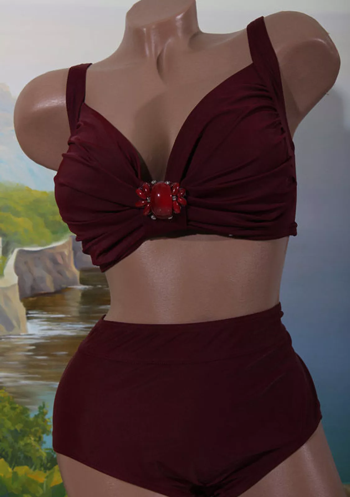 Купальник для дам с пышными формами