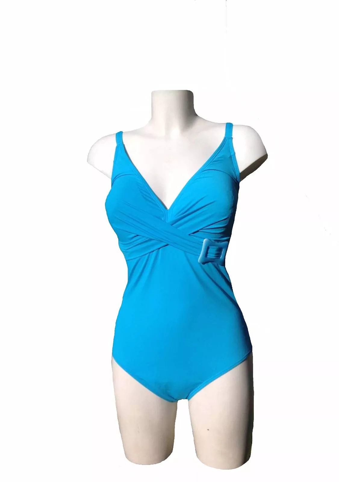 Купальник целиковый с пряжкой