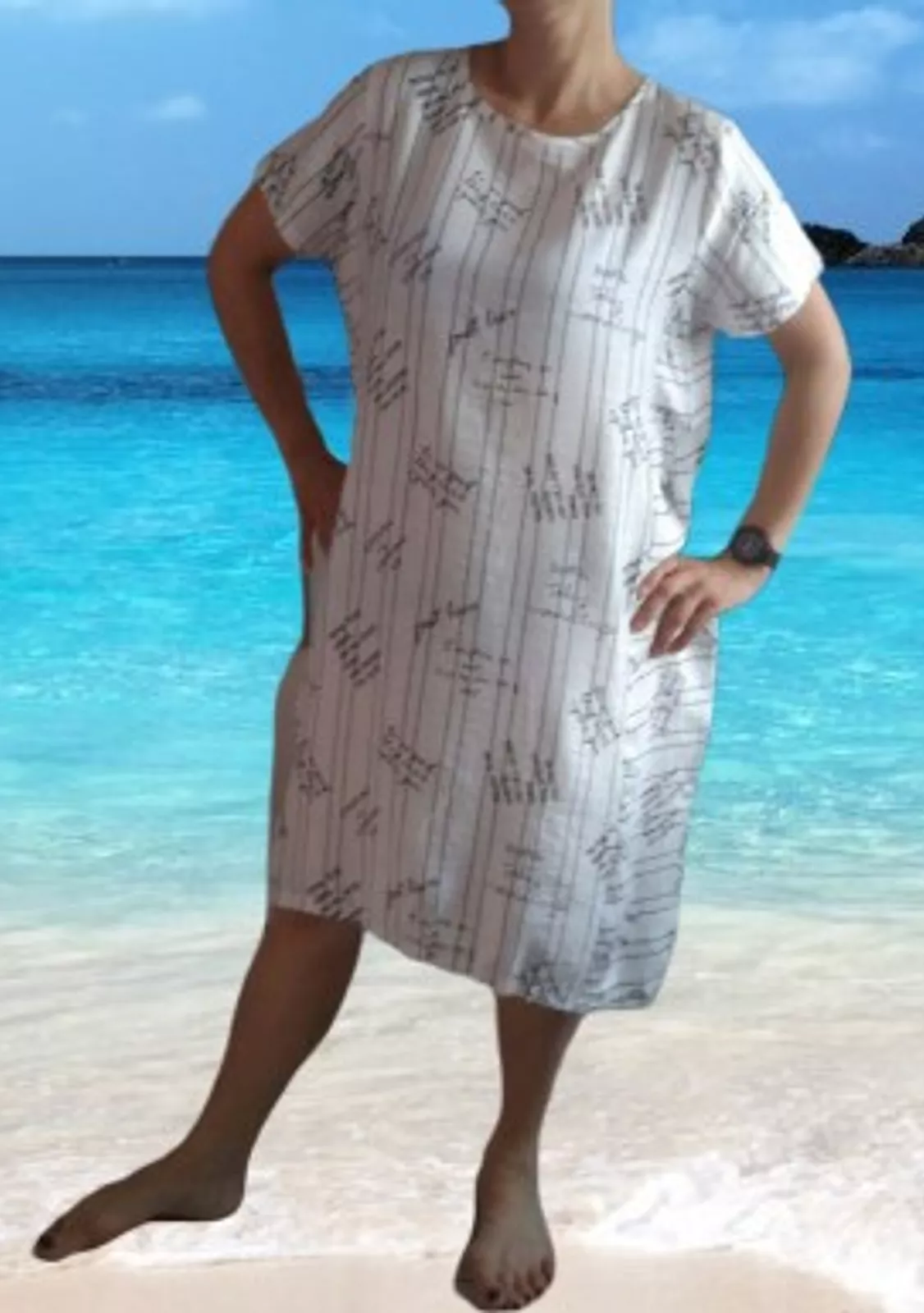 Пляжные туники, купальники