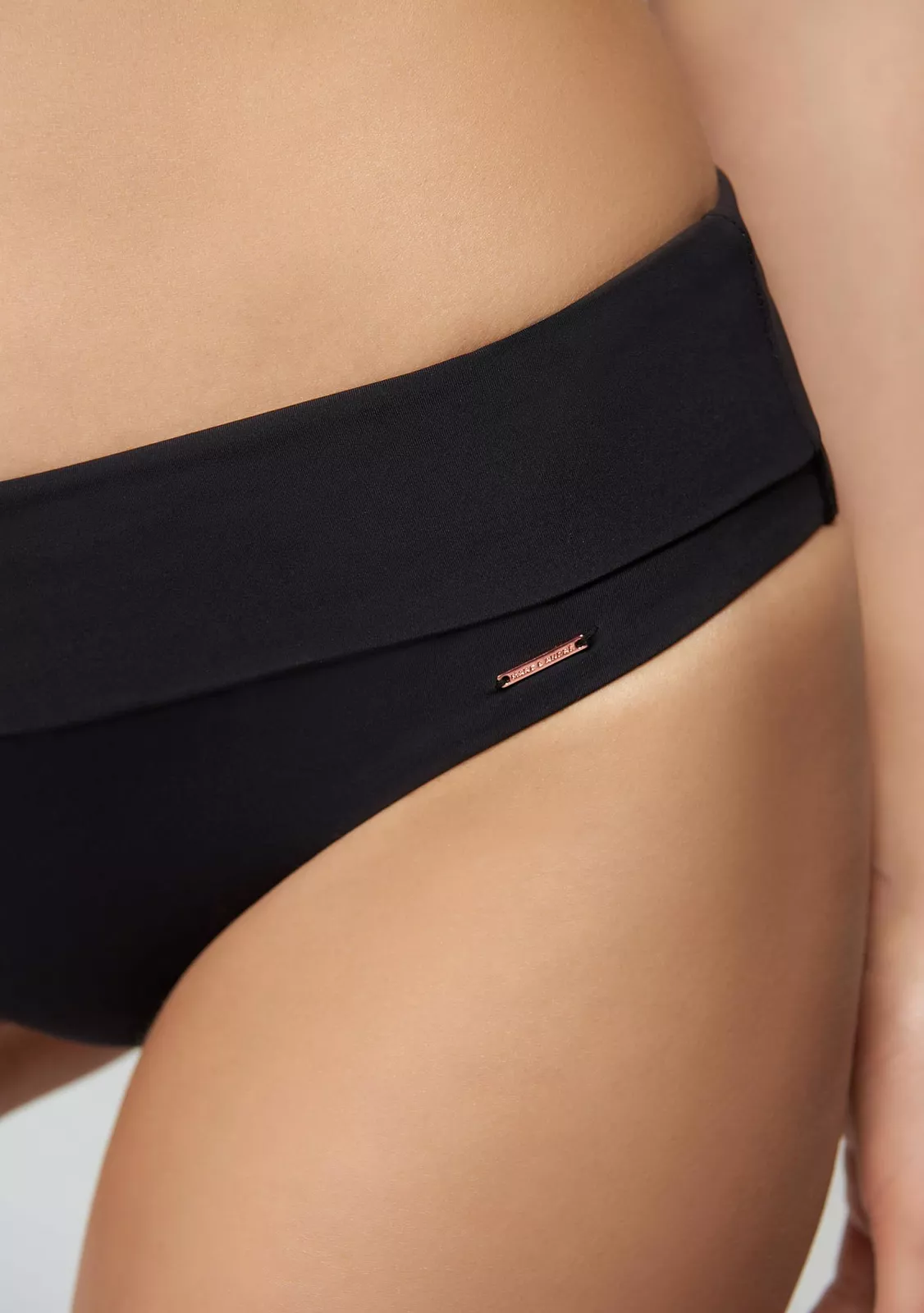 Слитный купальник для полных дам.