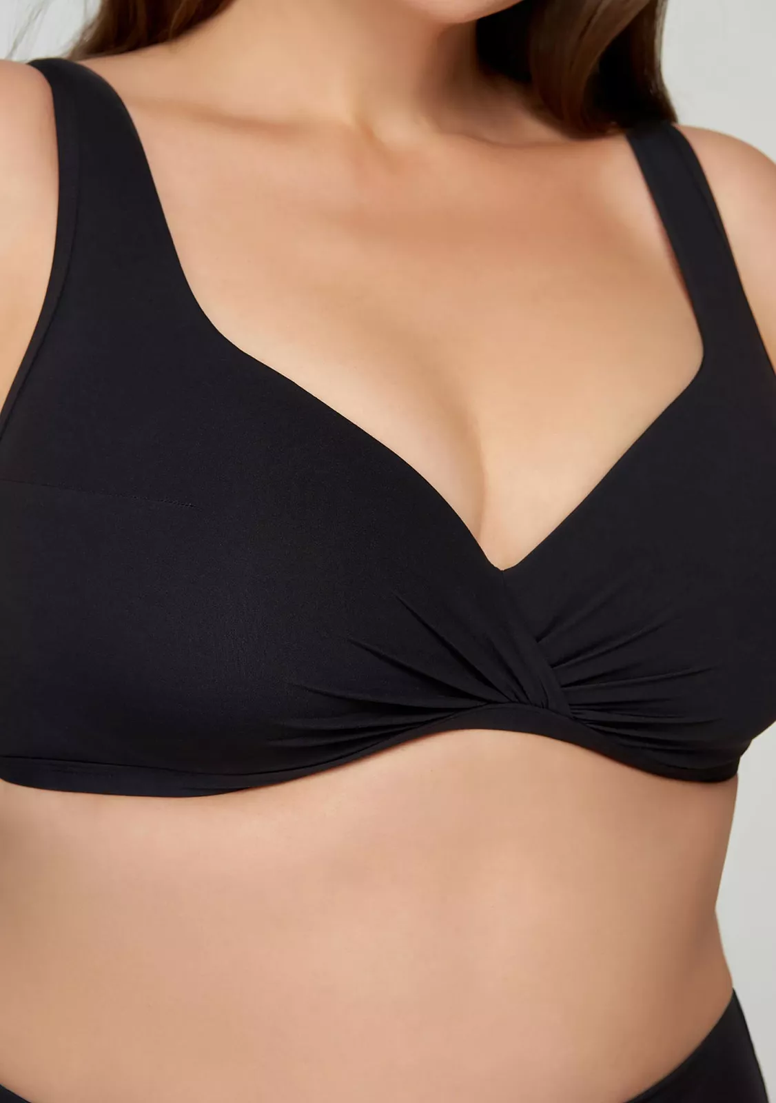 Слитный купальник для полных дам.